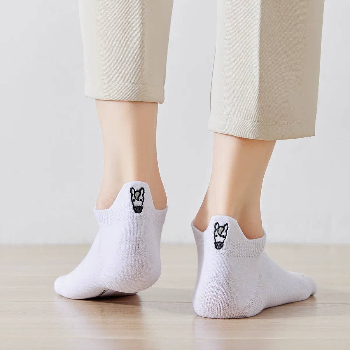 🤍🐴 White Hooves – 4er Socken-Set