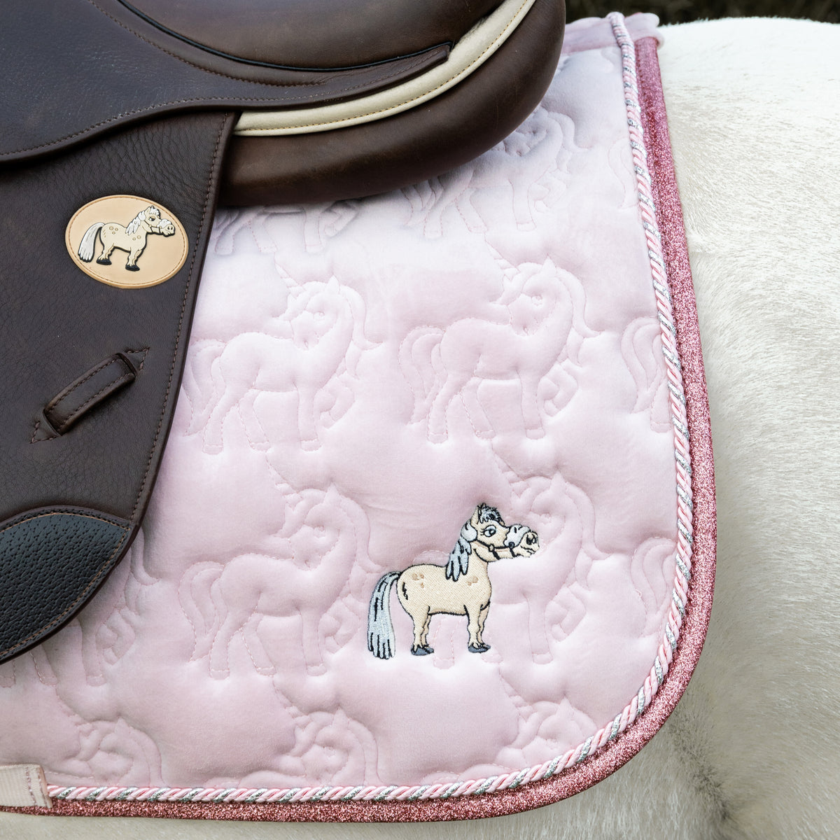 Schabracke Einhorn Glitzer Springen Hellrosa