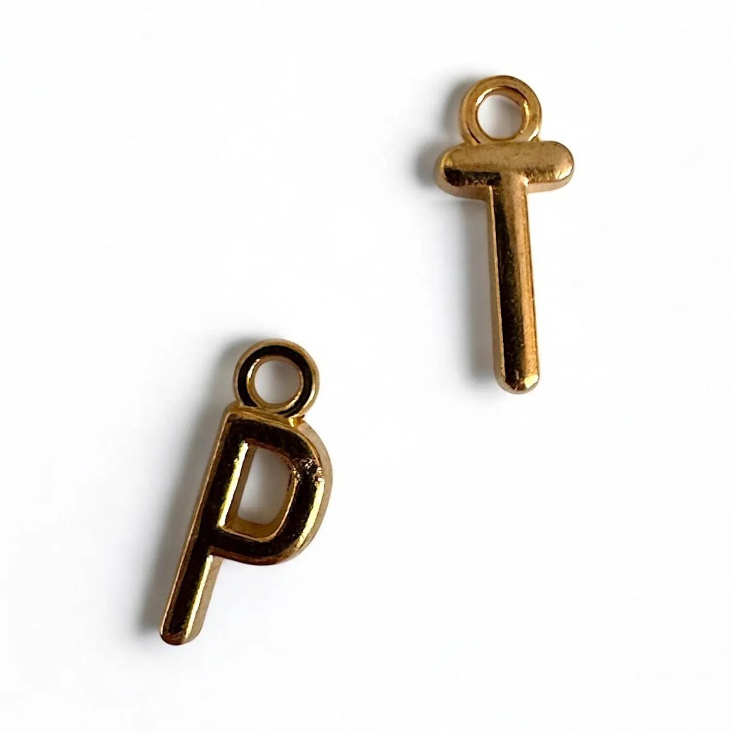 KLASSIK BUCHSTABEN Charm