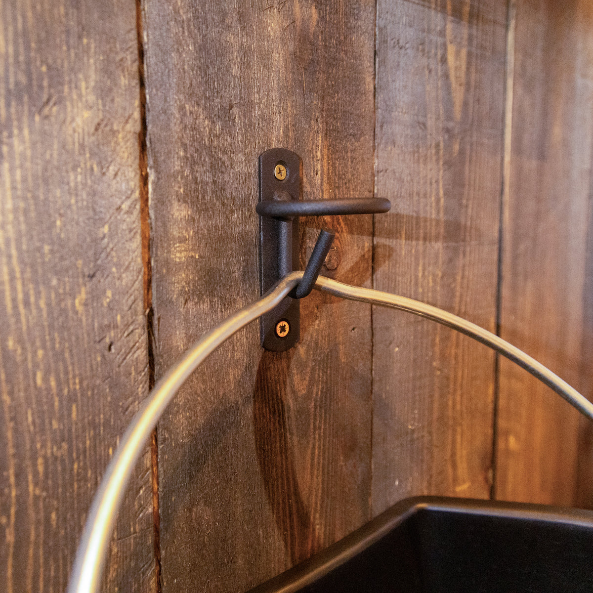 Bucket Holder Screw In Hook Matt