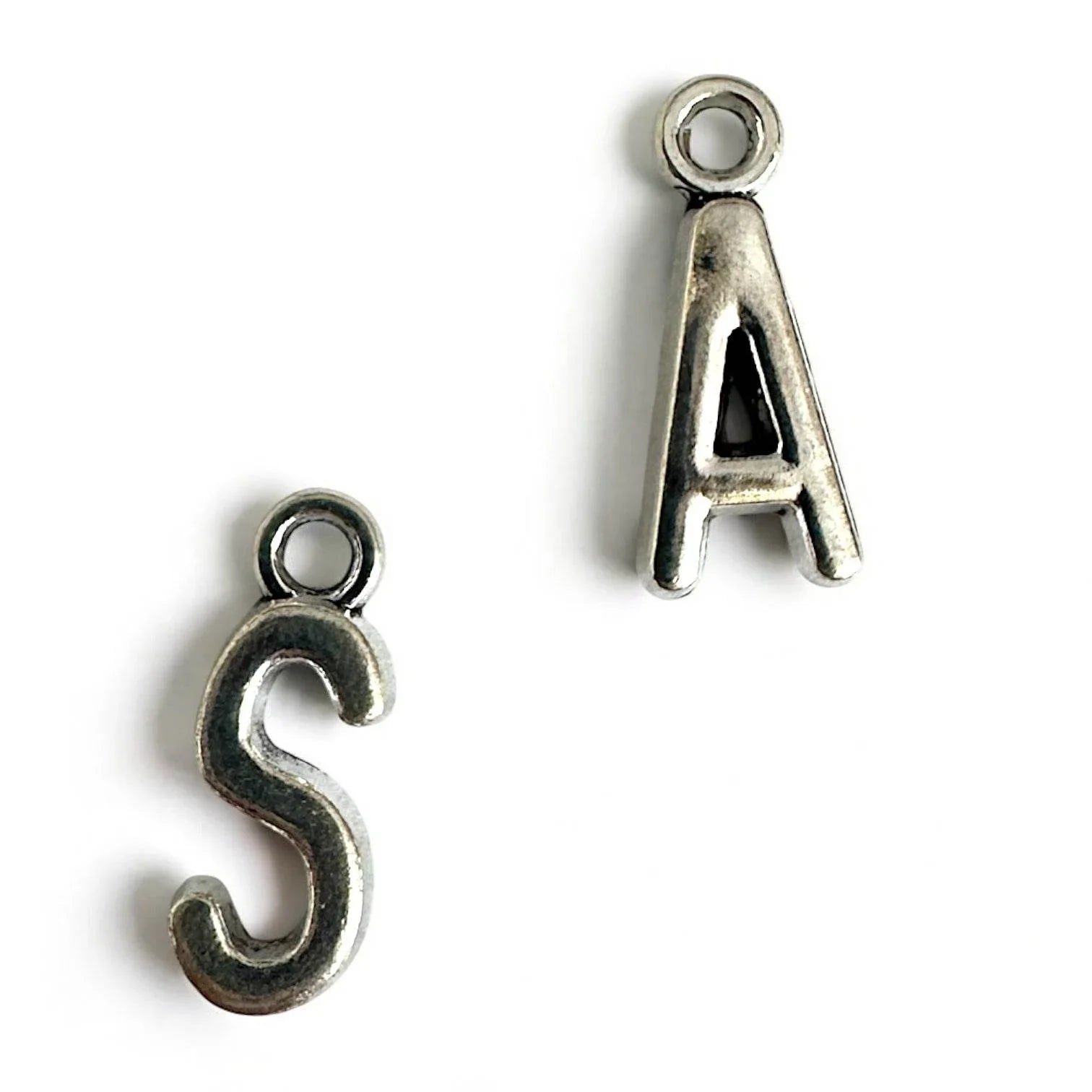 KLASSIK BUCHSTABEN Charm