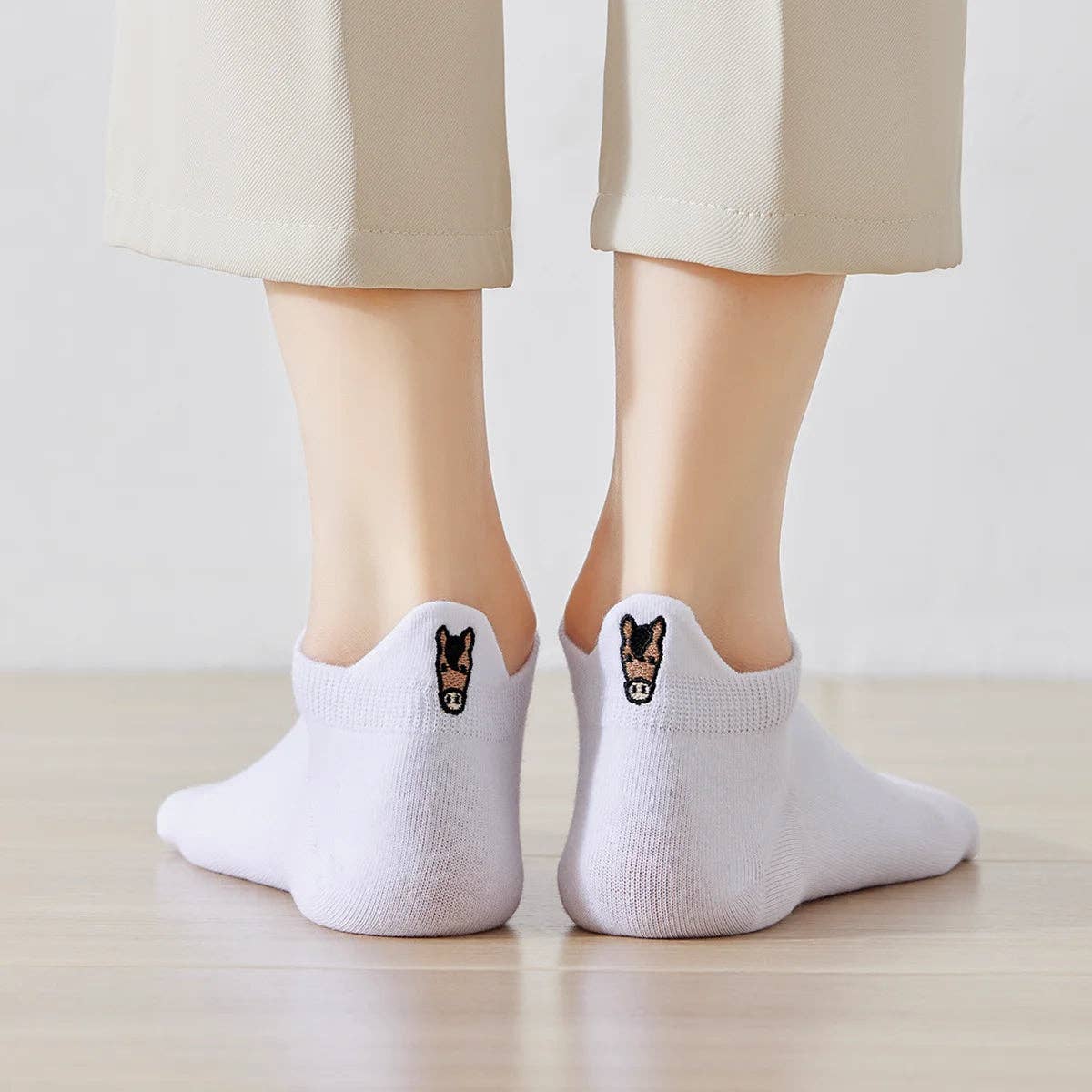 🤍🐴 White Hooves – 4er Socken-Set