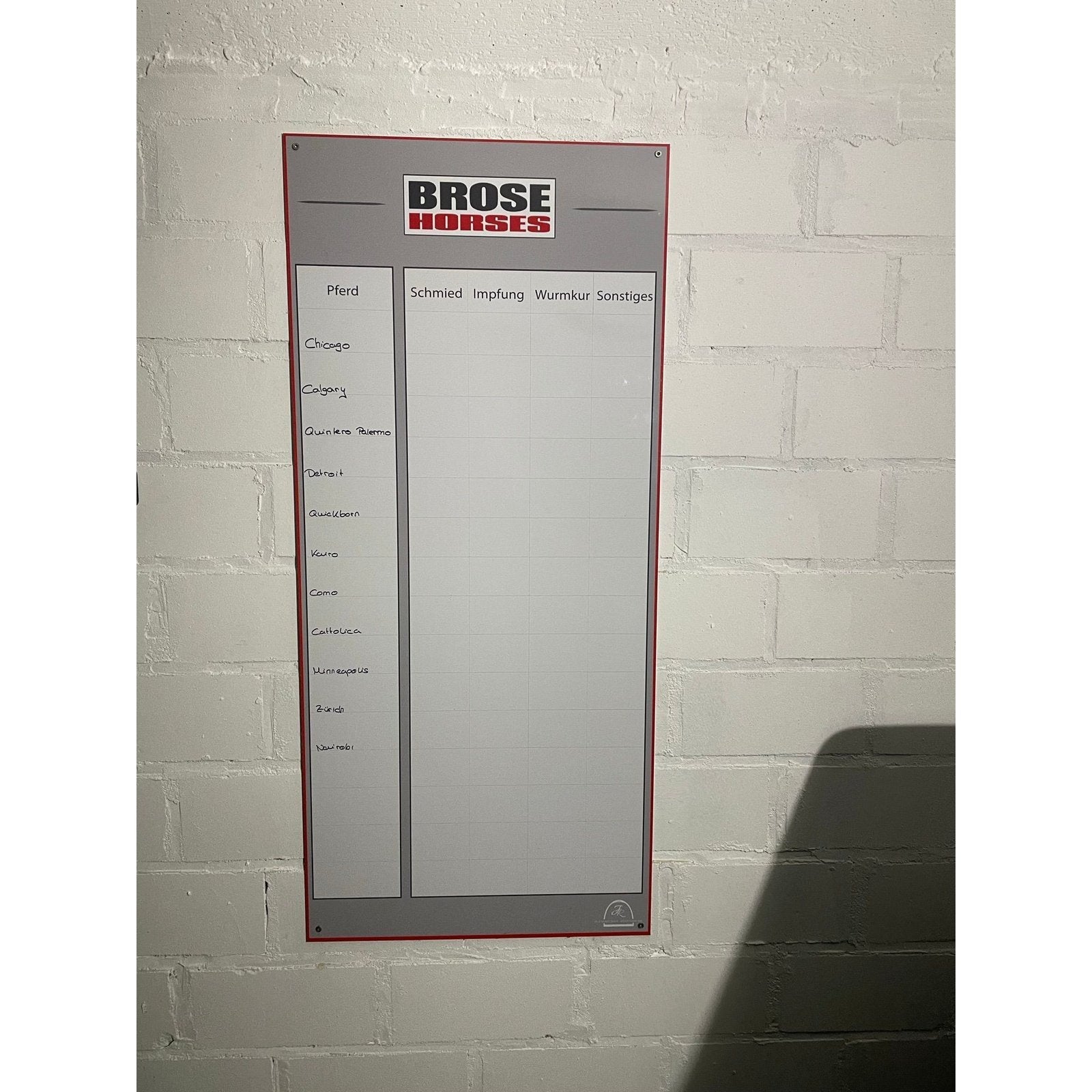 Personalisierte Stalltafel im Wunschdesign