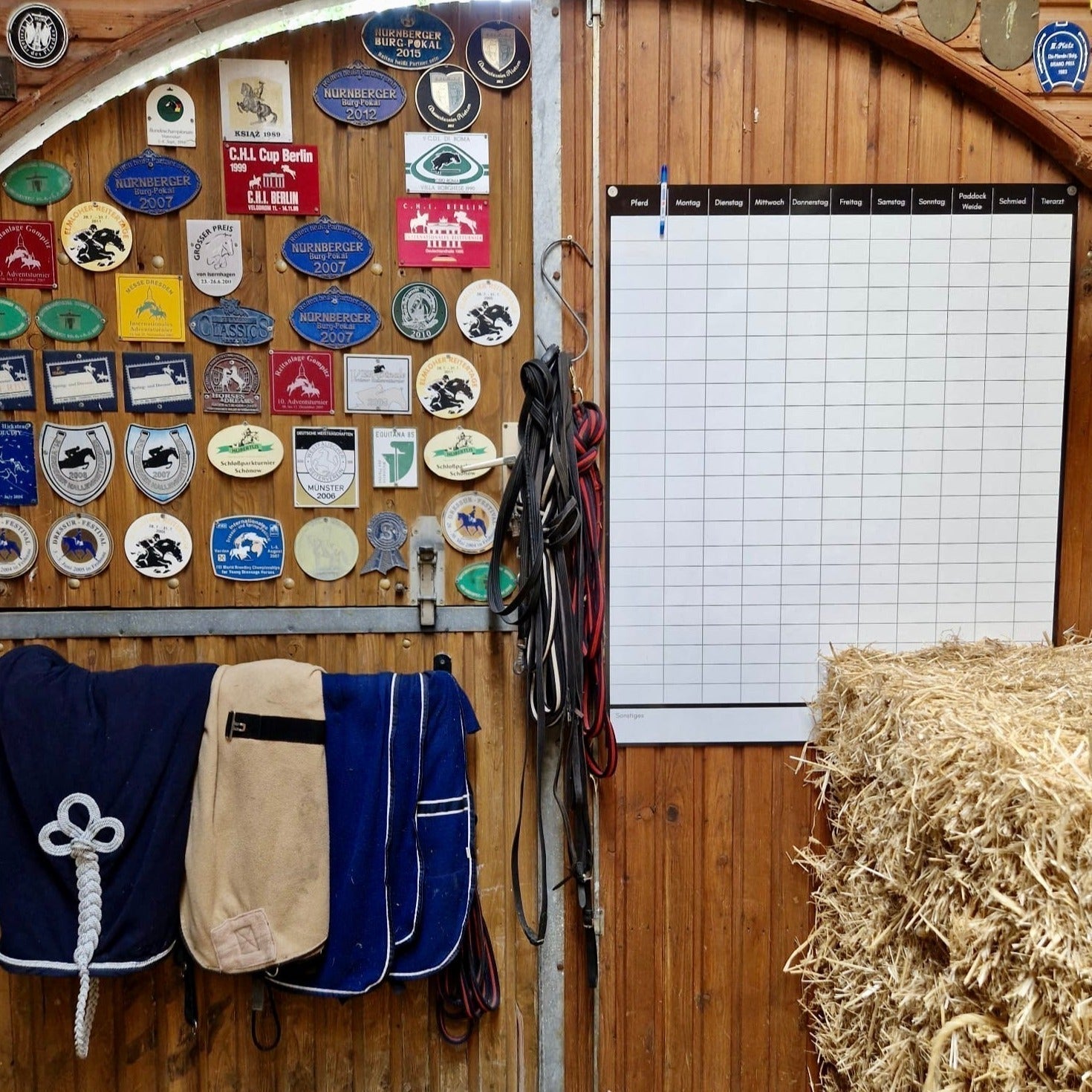 Personalisierte Stalltafel im Wunschdesign
